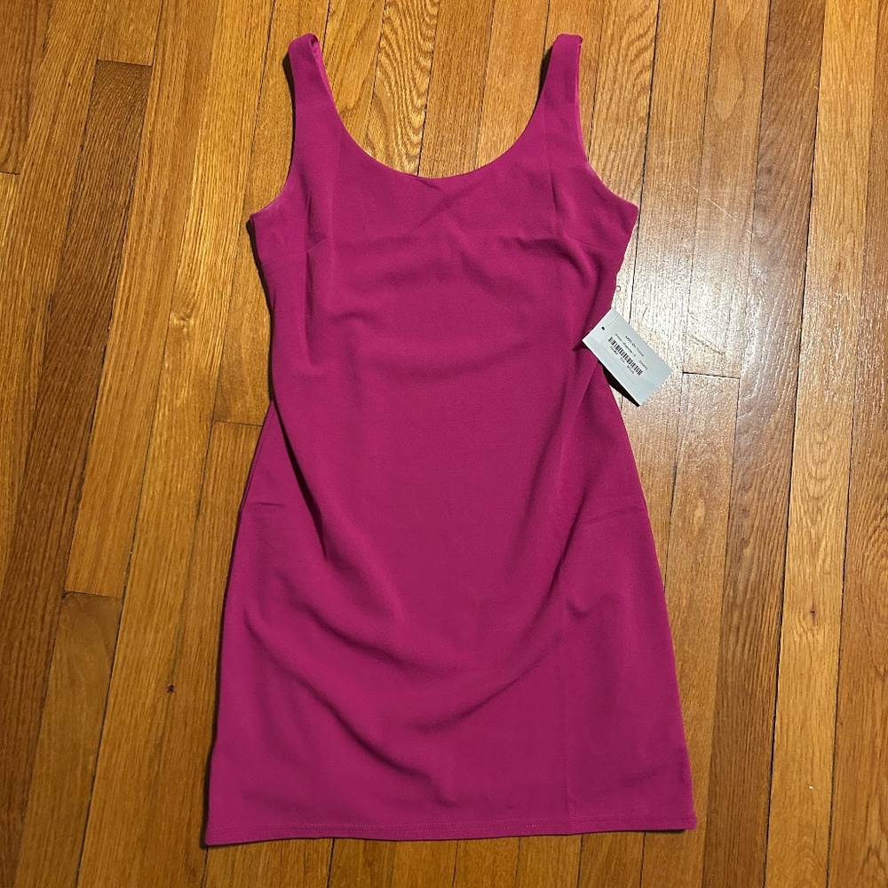 NWT Mod On Trend Nothing To Lose Cutout Back Magenta Dress Size Small